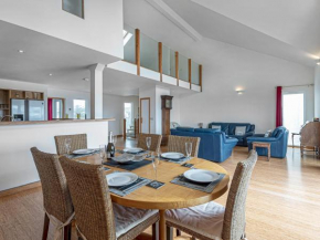 Pass the Keys Celyn Y Mor Stunning Rhosneigr Family Beach House